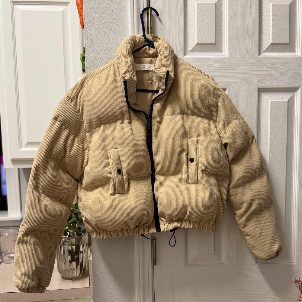 Women's Cropped Funnel Neck Puffer Jacket - Medium